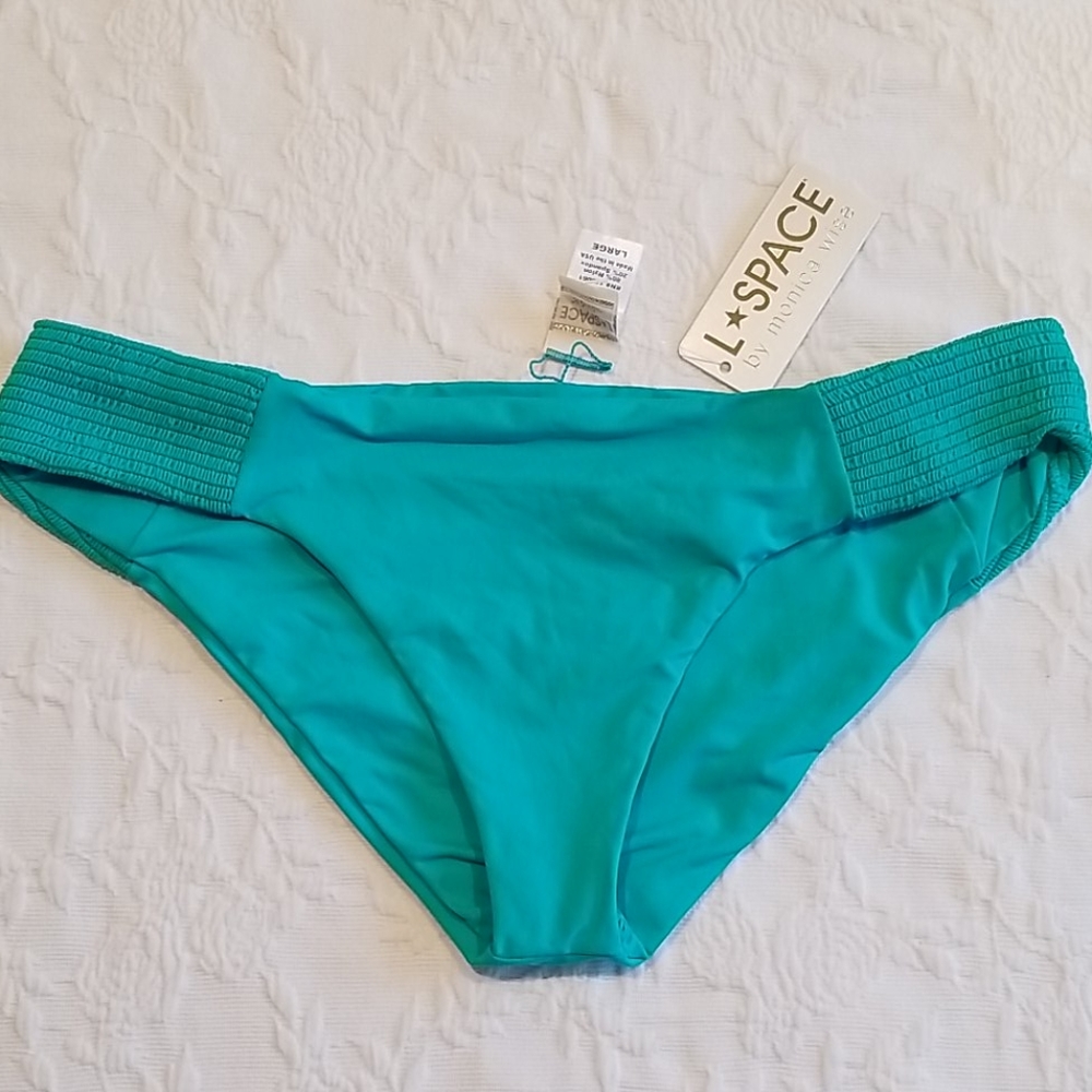 NWT L'Space Fancy Free Hipster Bottom size L